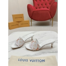 Louis Vuitton Slippers